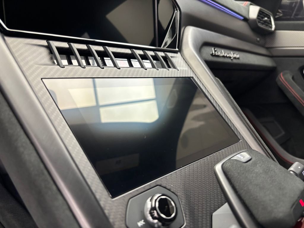 Used 2023 Lamborghini Urus Performante image 82