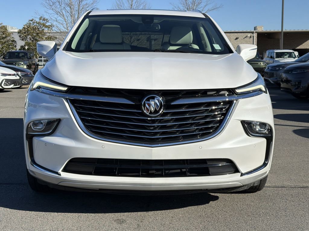 Used 2024 Buick Enclave Essence w/ Experience Buick Package image 8