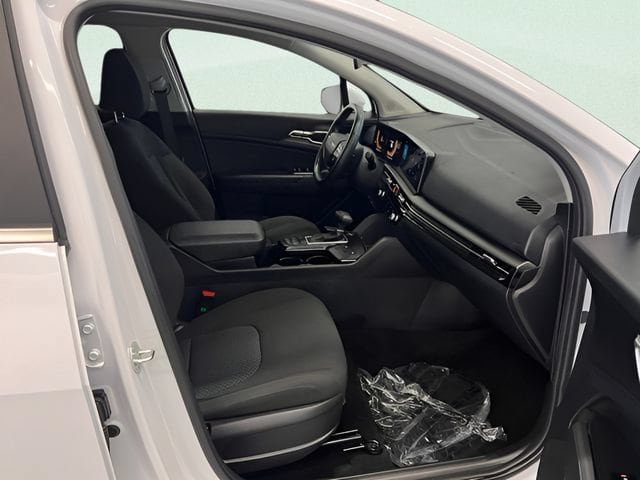 Used 2026 Kia Sportage LX AWD/4WD image 13