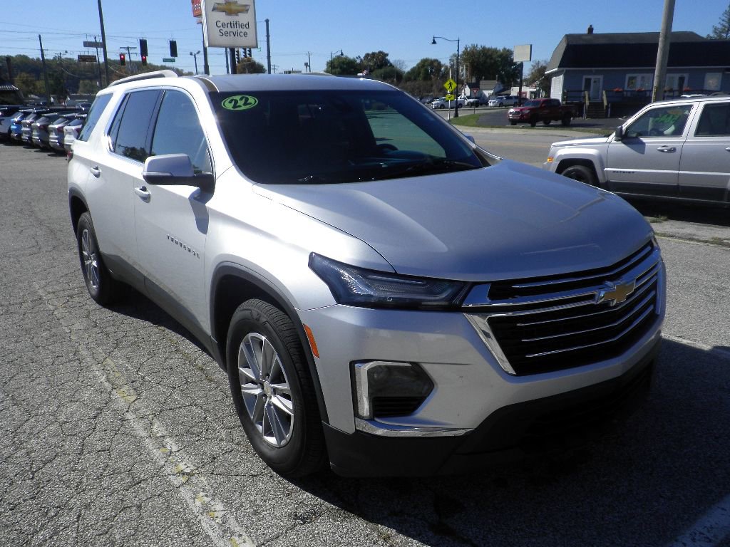 Used 2022 Chevrolet Traverse LT w/ LPO, Cargo Package image 9