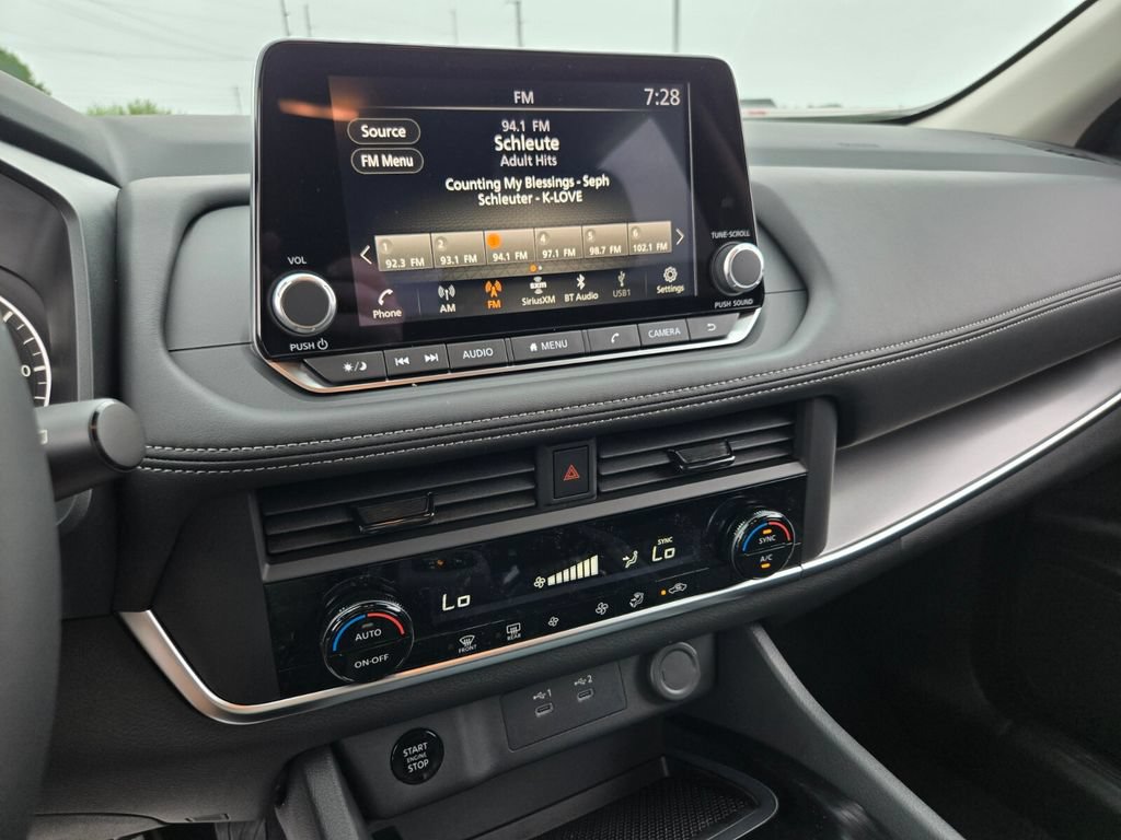 New 2026 Nissan Rogue SV AWD/4WD image 8