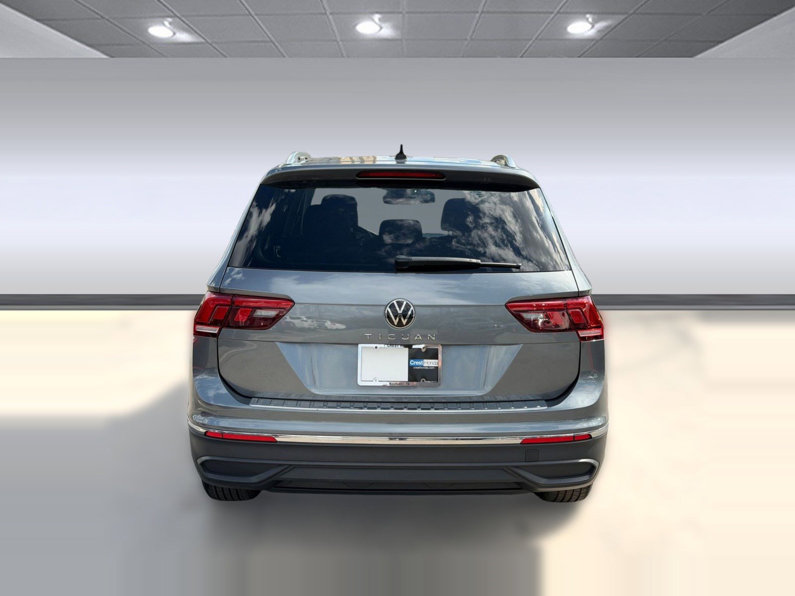 Used 2024 Volkswagen Tiguan Wolfsburg Edition image 10