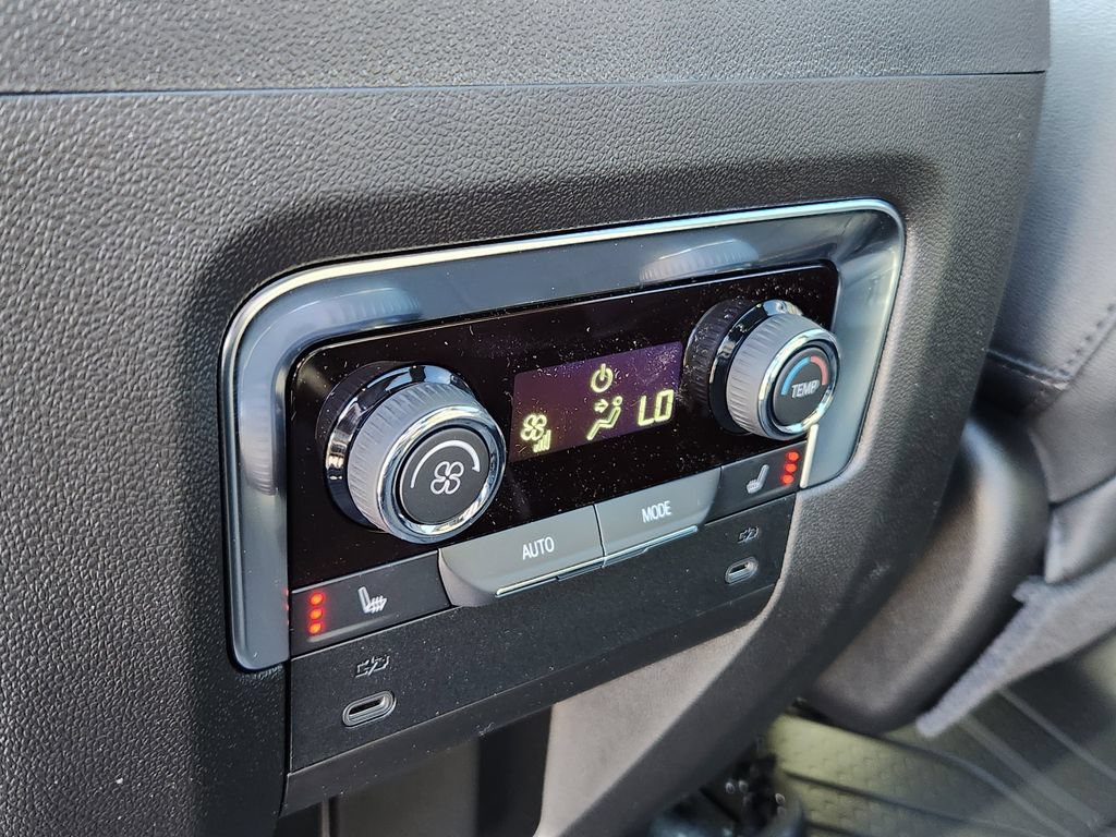 New 2026 Chevrolet Tahoe Premier w/ Sun And Tow Package AWD/4WD image 13