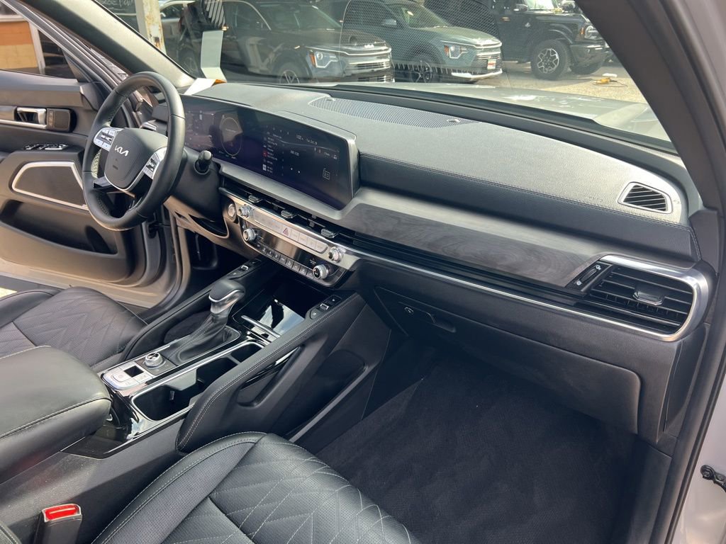 Used 2024 Kia Telluride SX X-Line image 23