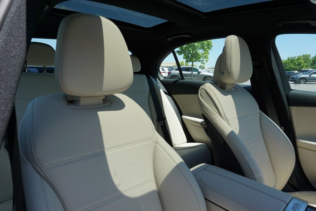 Certified 2025 Mercedes-Benz C 300 Sedan image 65