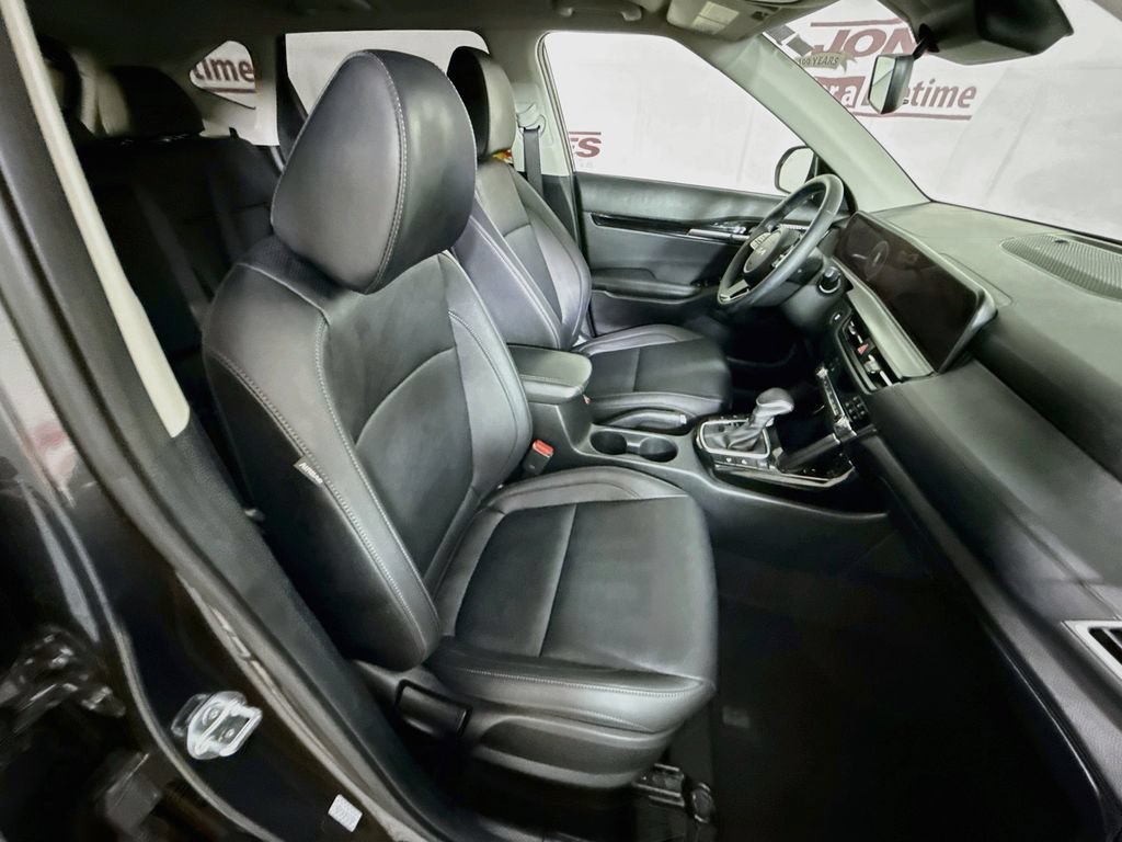 Used 2024 Kia Seltos EX AWD/4WD image 32