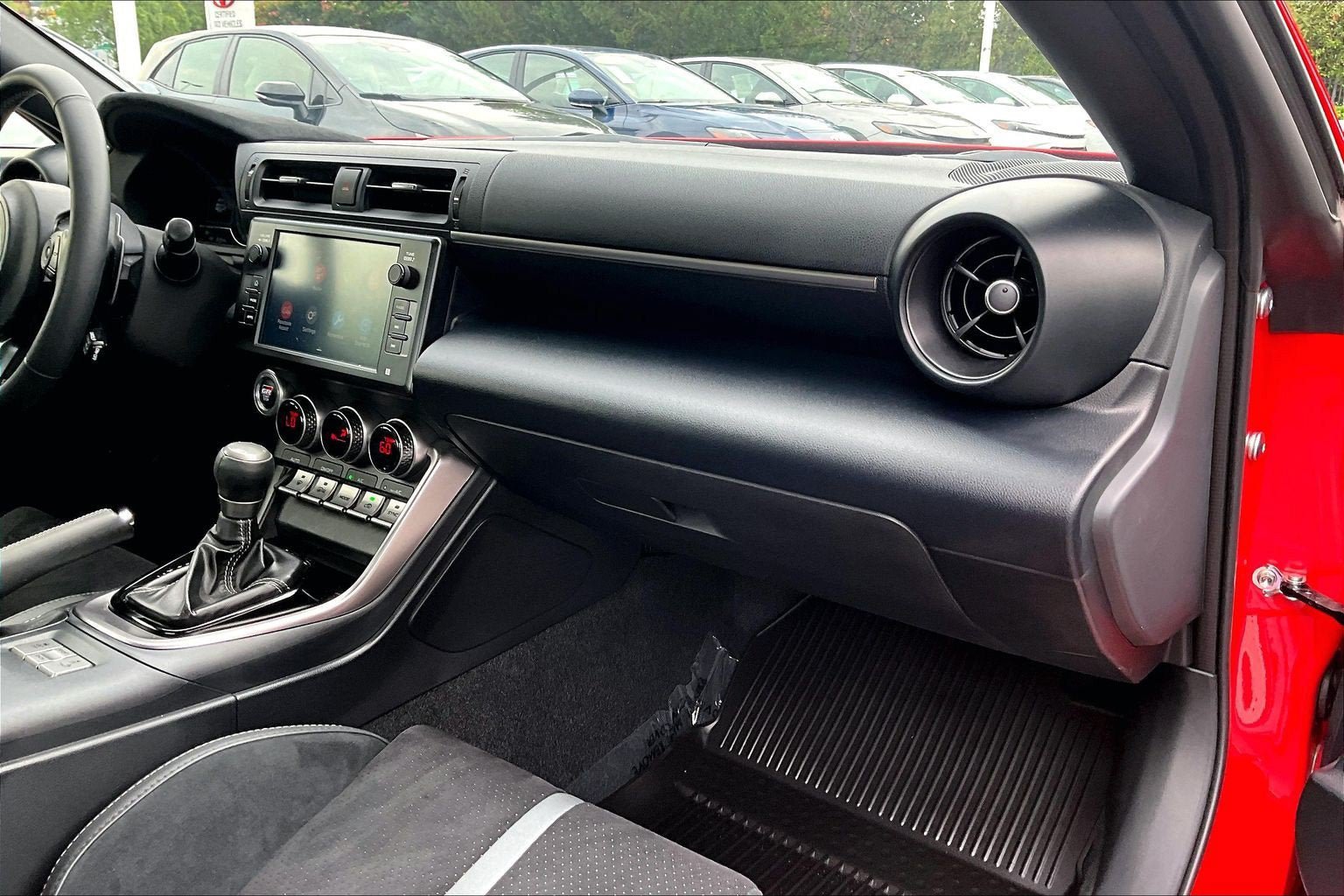Used 2025 Toyota GR86 Premium w/ Performance Package RWD image 15