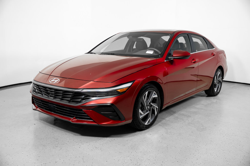 Certified 2025 Hyundai Elantra SEL FWD image 16