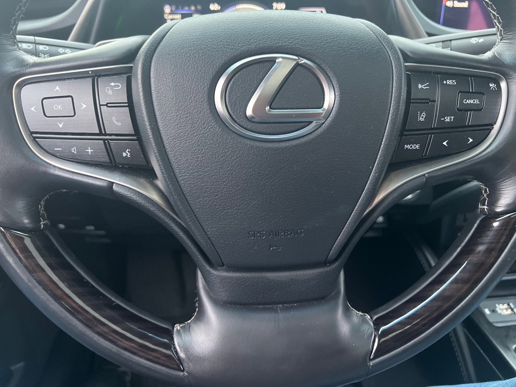 Used 2019 Lexus ES 300h w/ Accessory Package 2 FWD image 17