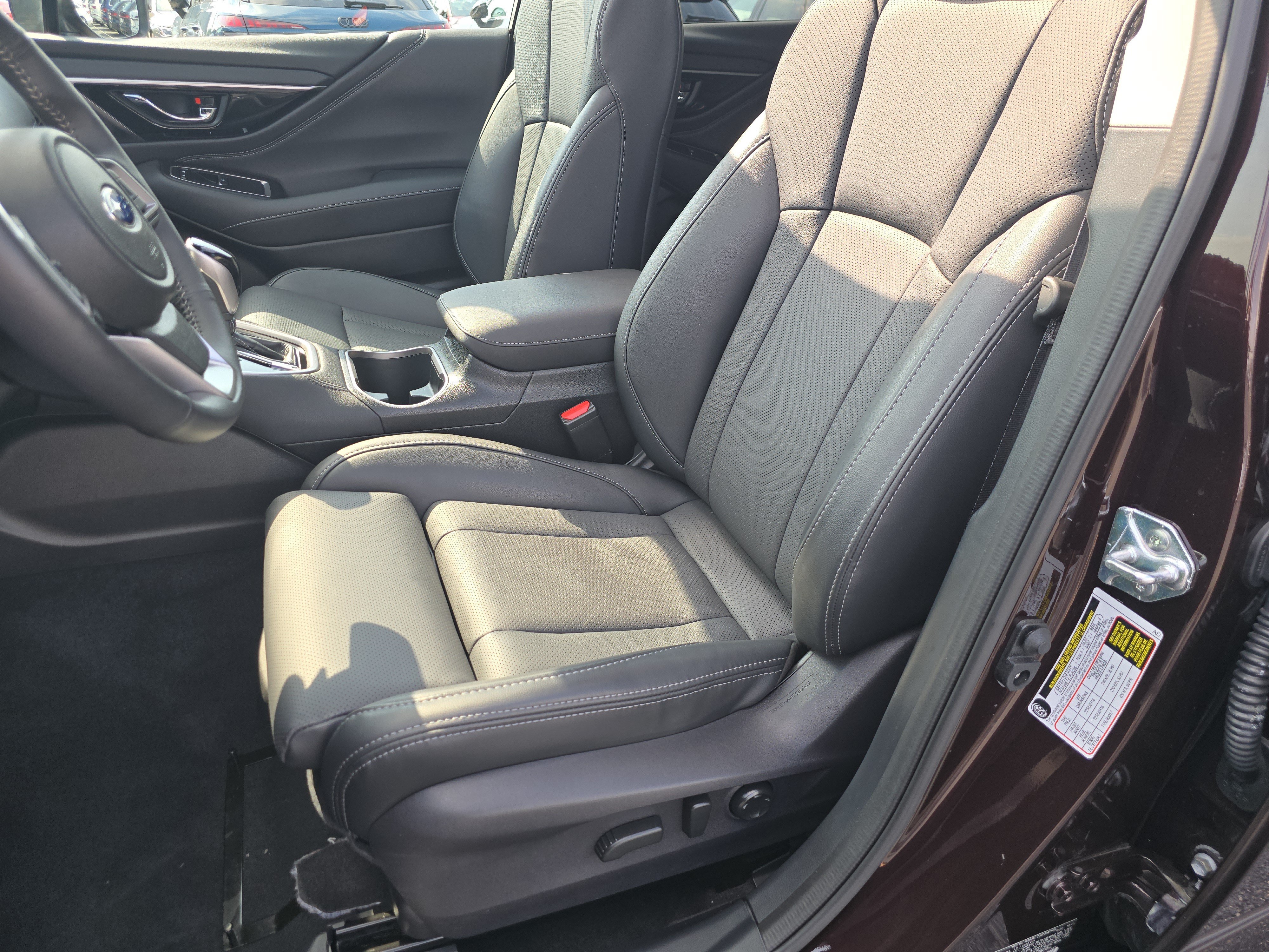 Certified 2025 Subaru Outback Limited AWD/4WD image 23