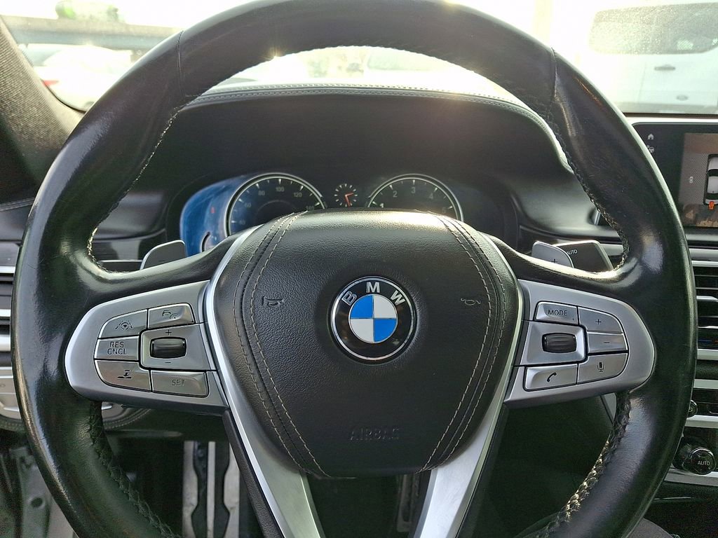 Used 2019 BMW 750i w/ Luxury Rear Seating Package image 20