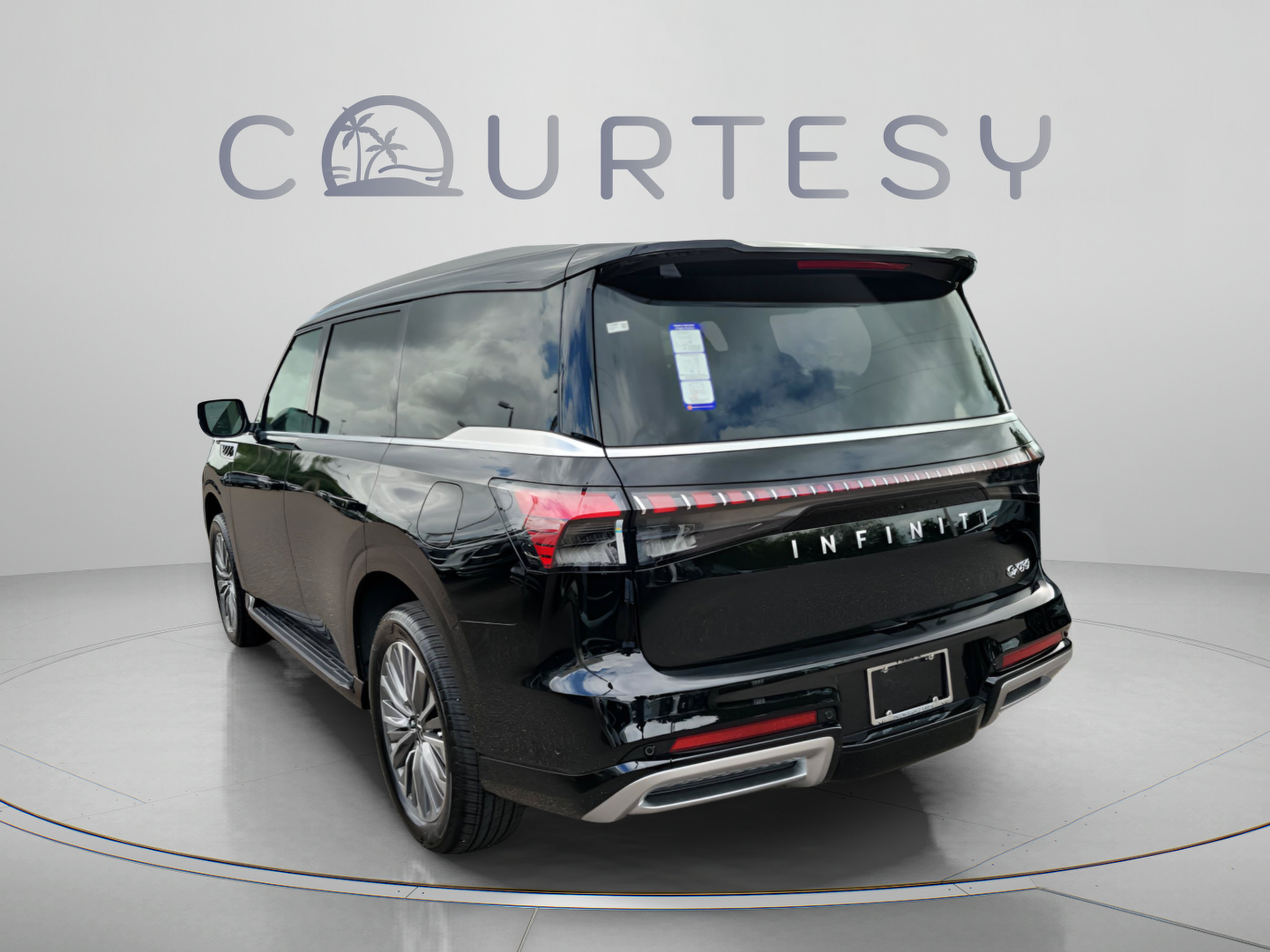 Used 2026 INFINITI QX80 Luxe w/ Cargo Package AWD/4WD image 3