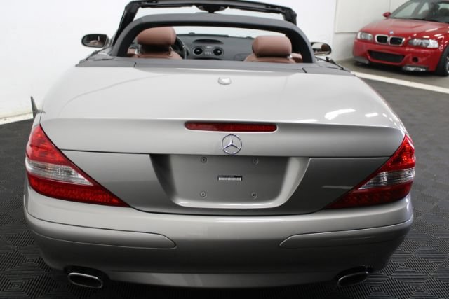 Used 2007 Mercedes-Benz SL 550 image 8