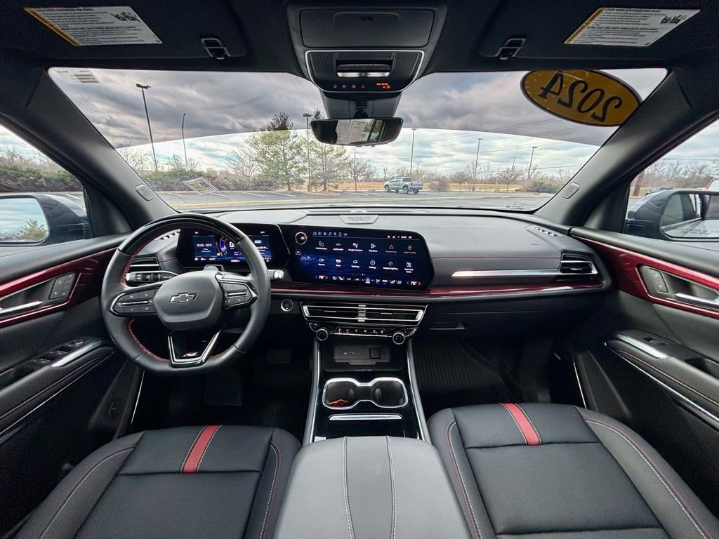 Used 2024 Chevrolet Traverse RS w/ LPO, Floor Liner Package image 32