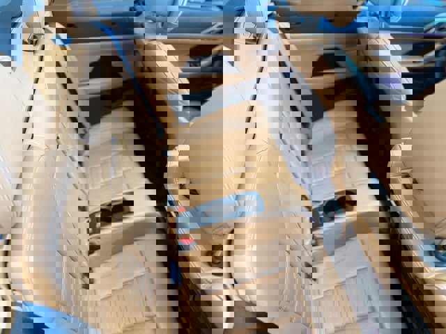 Used 2021 BMW M440i Convertible image 8