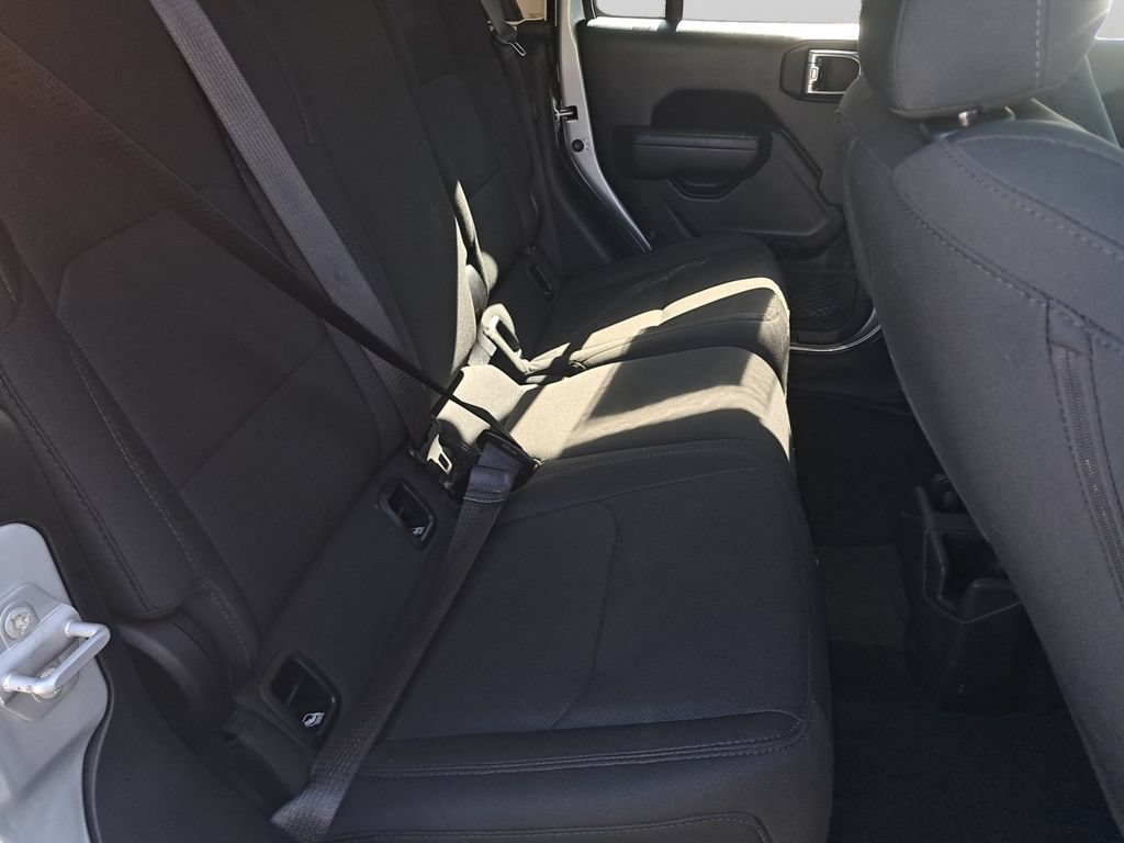 Used 2022 Jeep Gladiator Sport AWD/4WD image 18