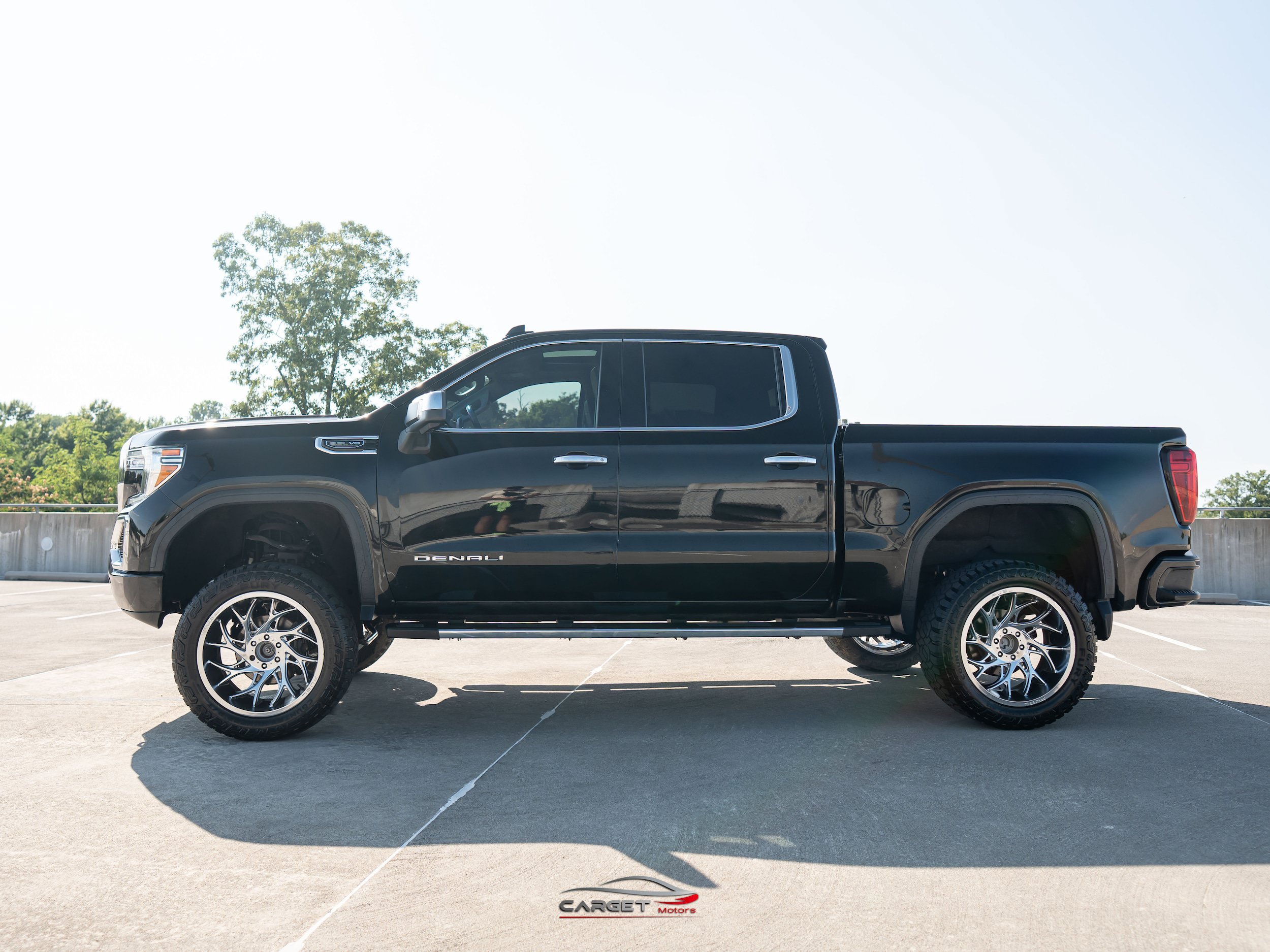 Used 2021 GMC Sierra 1500 Denali w/ Technology Package AWD/4WD image 4