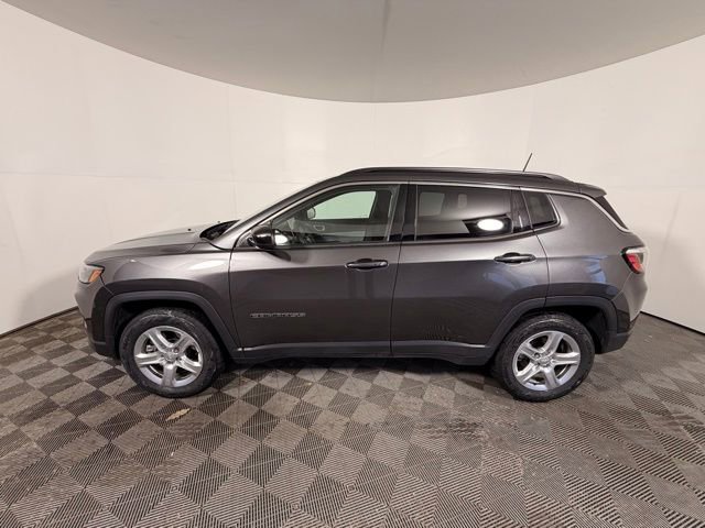 Used 2023 Jeep Compass Latitude image 5