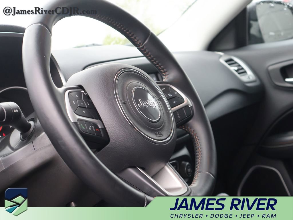 Used 2020 Jeep Compass Latitude image 24