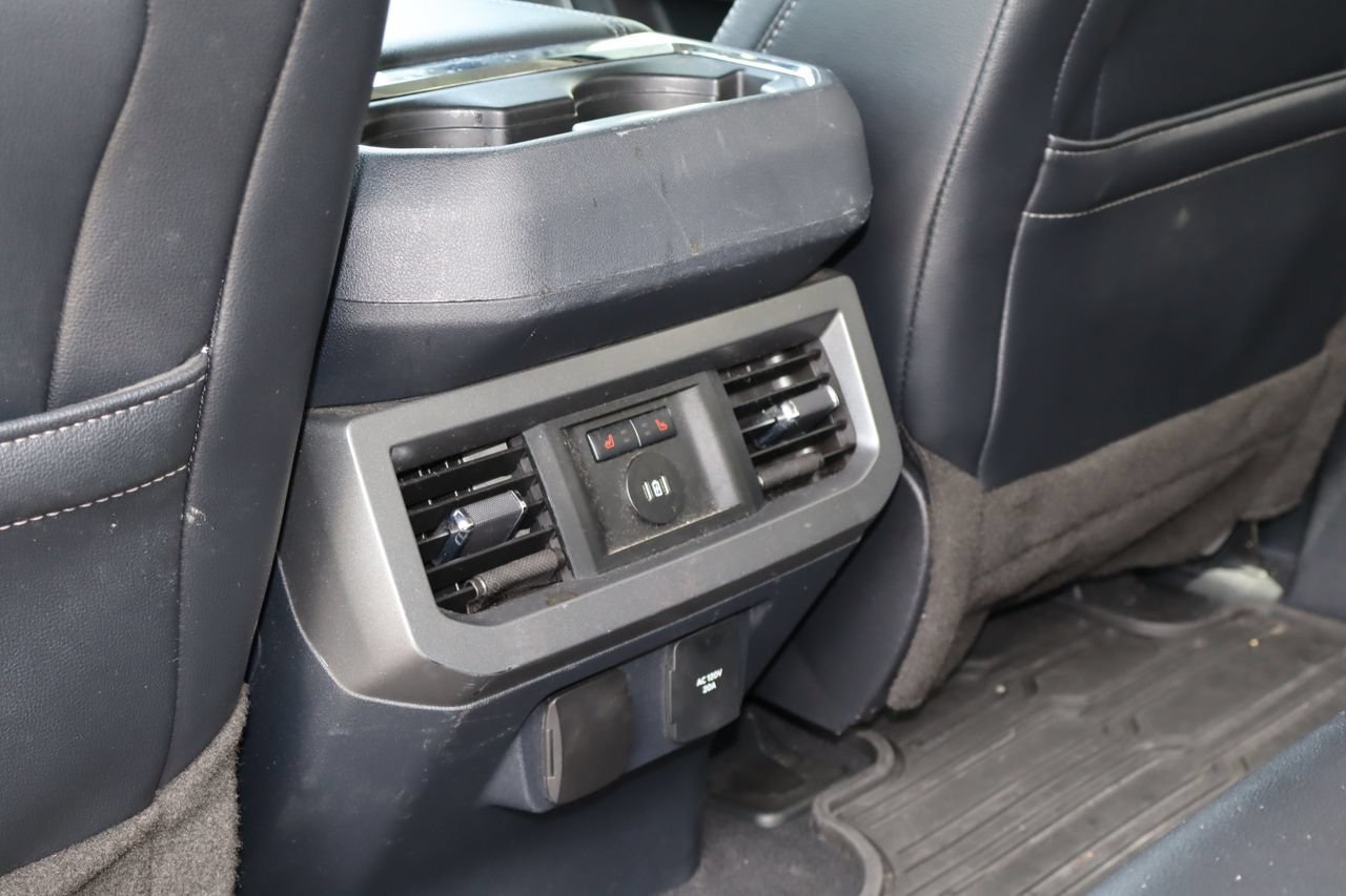 Used 2023 Ford F250 Lariat w/ Tremor Off-Road Package AWD/4WD image 18