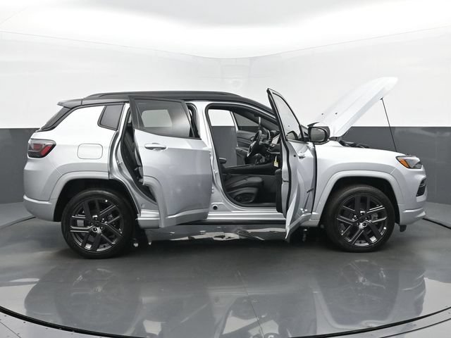 New 2025 Jeep Compass Limited w/ Driver Assist Group I AWD/4WD image 57