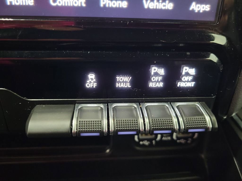 Used 2024 RAM 1500 Laramie AWD/4WD image 43