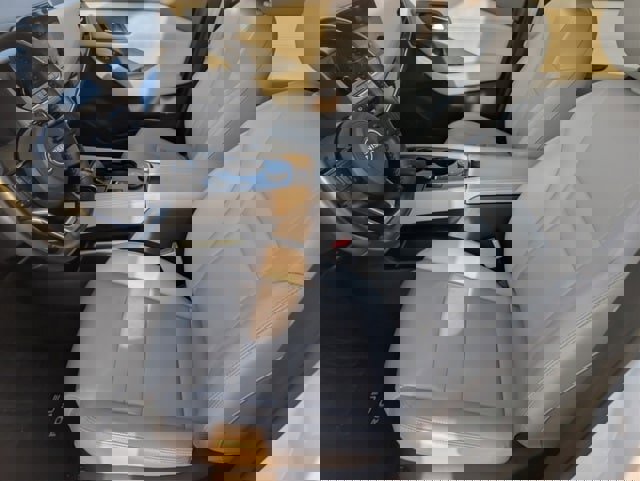 Used 2022 Nissan Rogue SL w/ SL Premium Package image 9