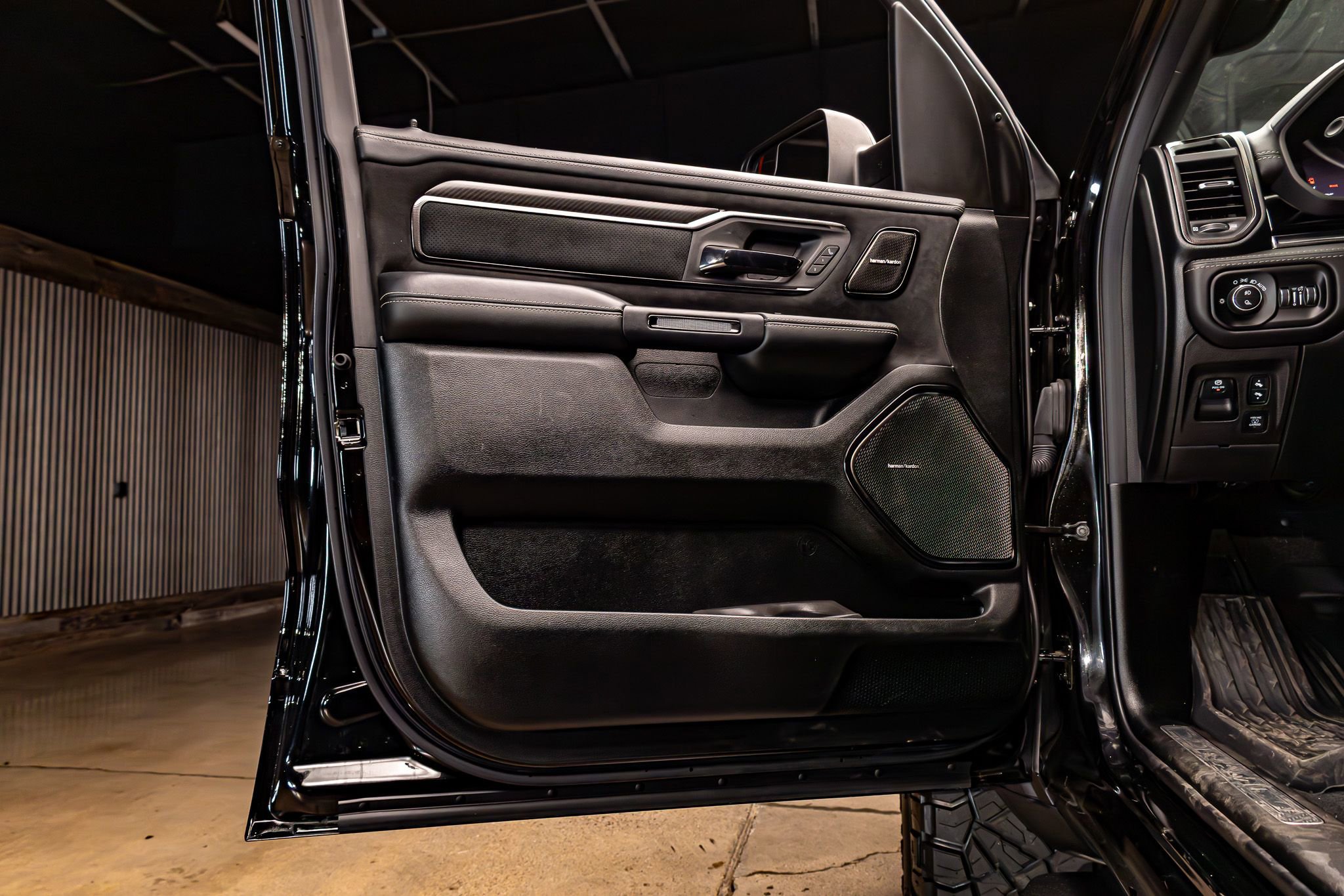 Used 2025 RAM 1500 RHO w/ RHO Level 1 Equipment Group image 29