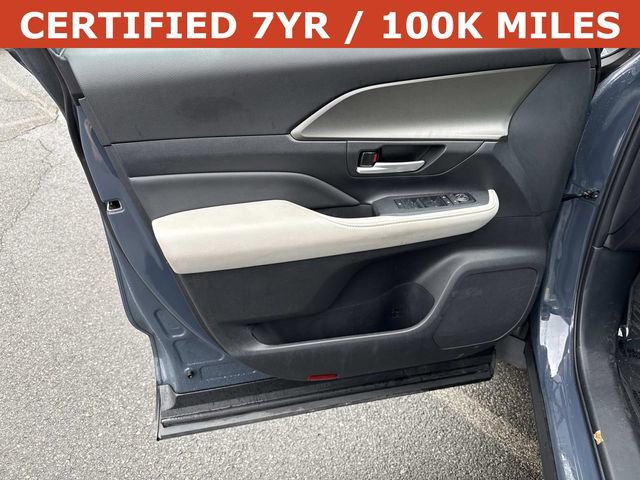 Used 2025 Toyota Grand Highlander XLE image 13
