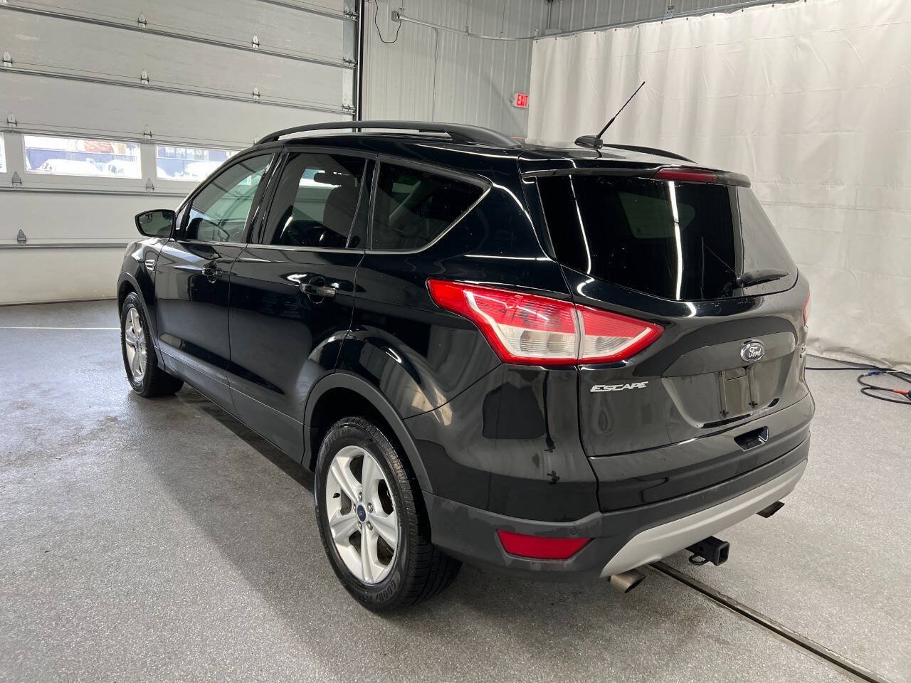 Used 2016 Ford Escape SE w/ Equipment Group 201A AWD/4WD image 6