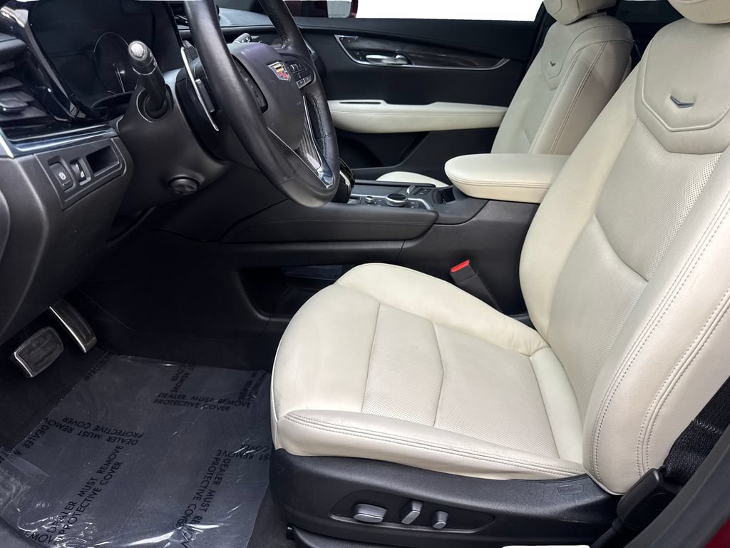 Used 2020 Cadillac XT6 Sport AWD/4WD image 27