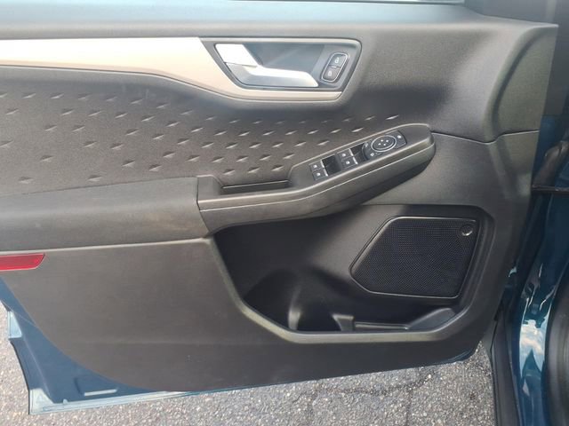 Certified 2020 Ford Escape SE image 13