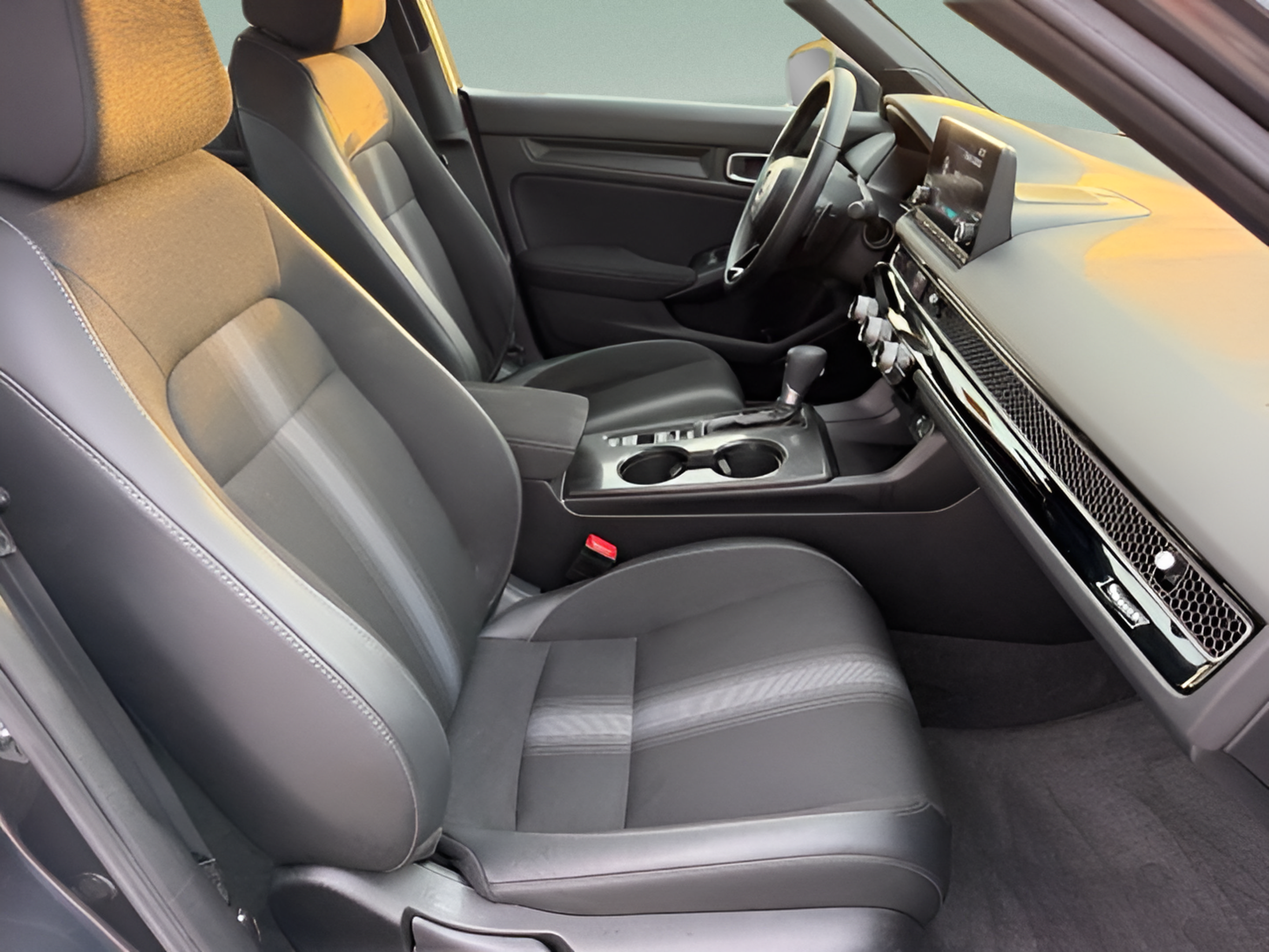 Used 2024 Honda Civic Sport image 29