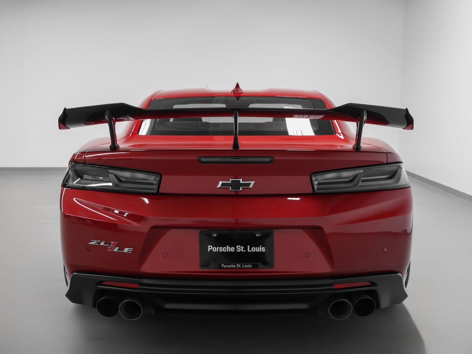 Used 2018 Chevrolet Camaro ZL1 image 9