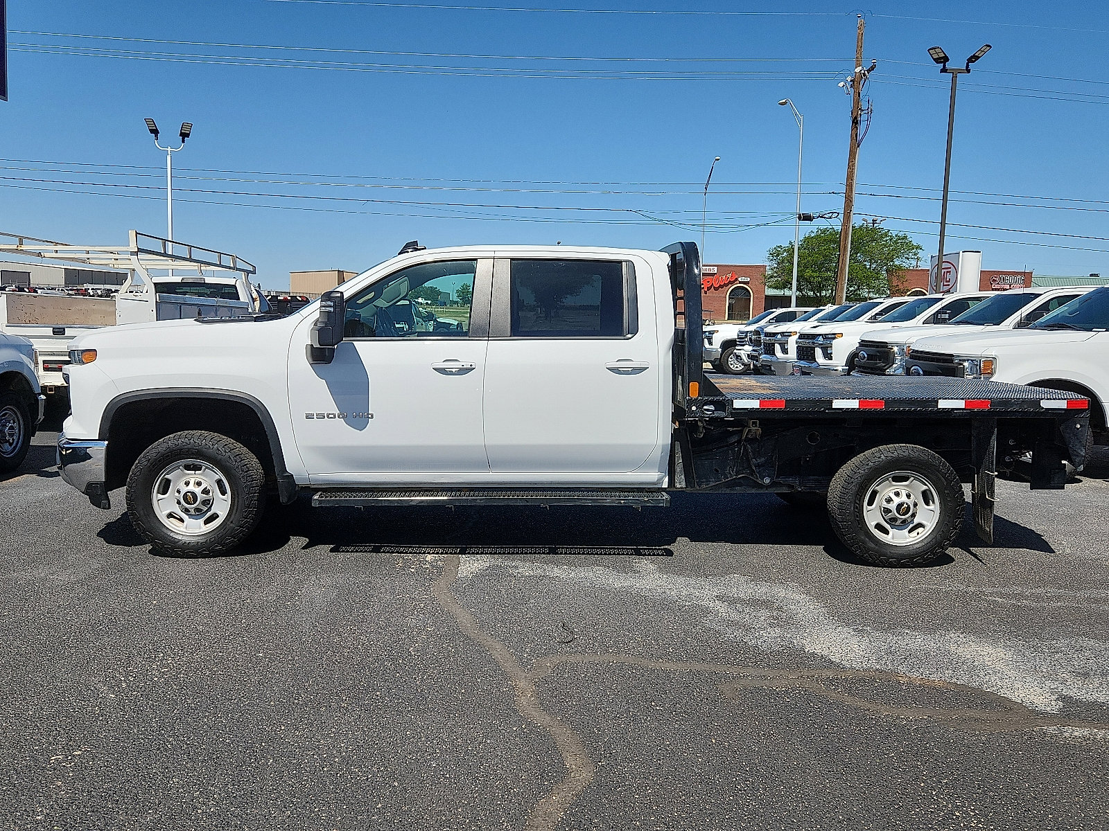 Used 2024 Chevrolet Silverado 2500 LT w/ Convenience Package image 2