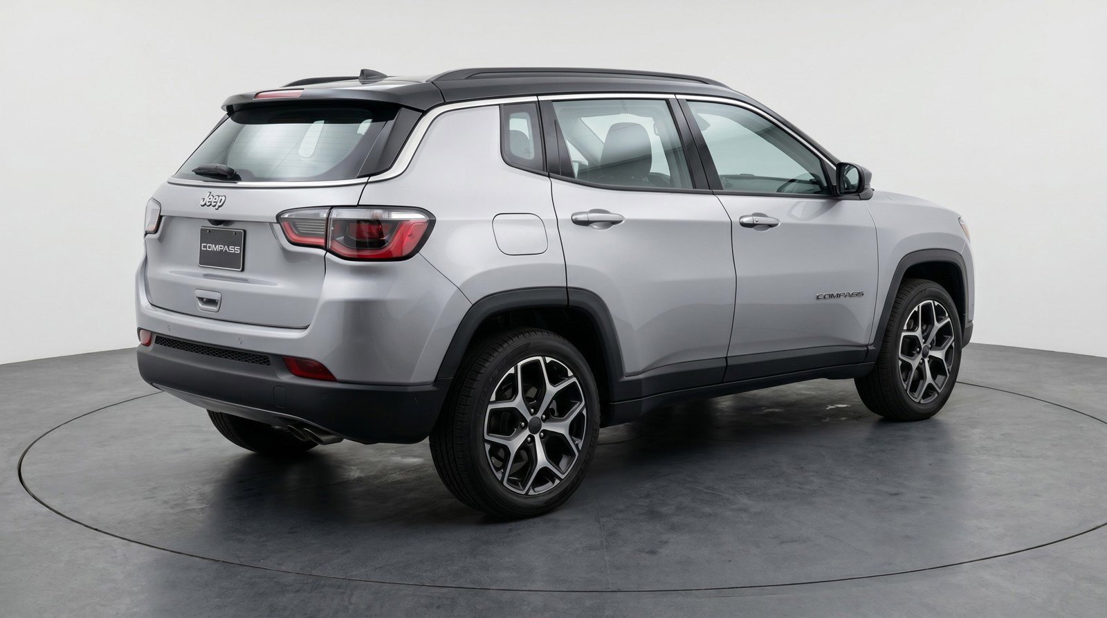 Used 2025 Jeep Compass Limited AWD/4WD image 9