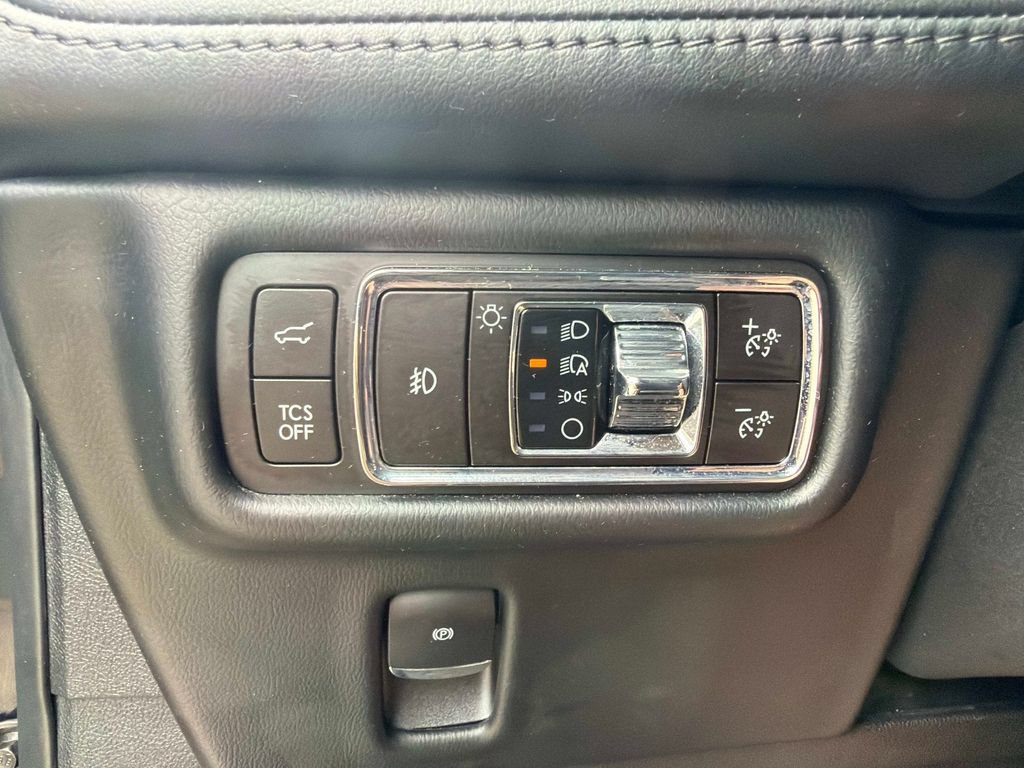 Used 2023 Lincoln Nautilus Reserve w/ Equipment Group 202A AWD/4WD image 31