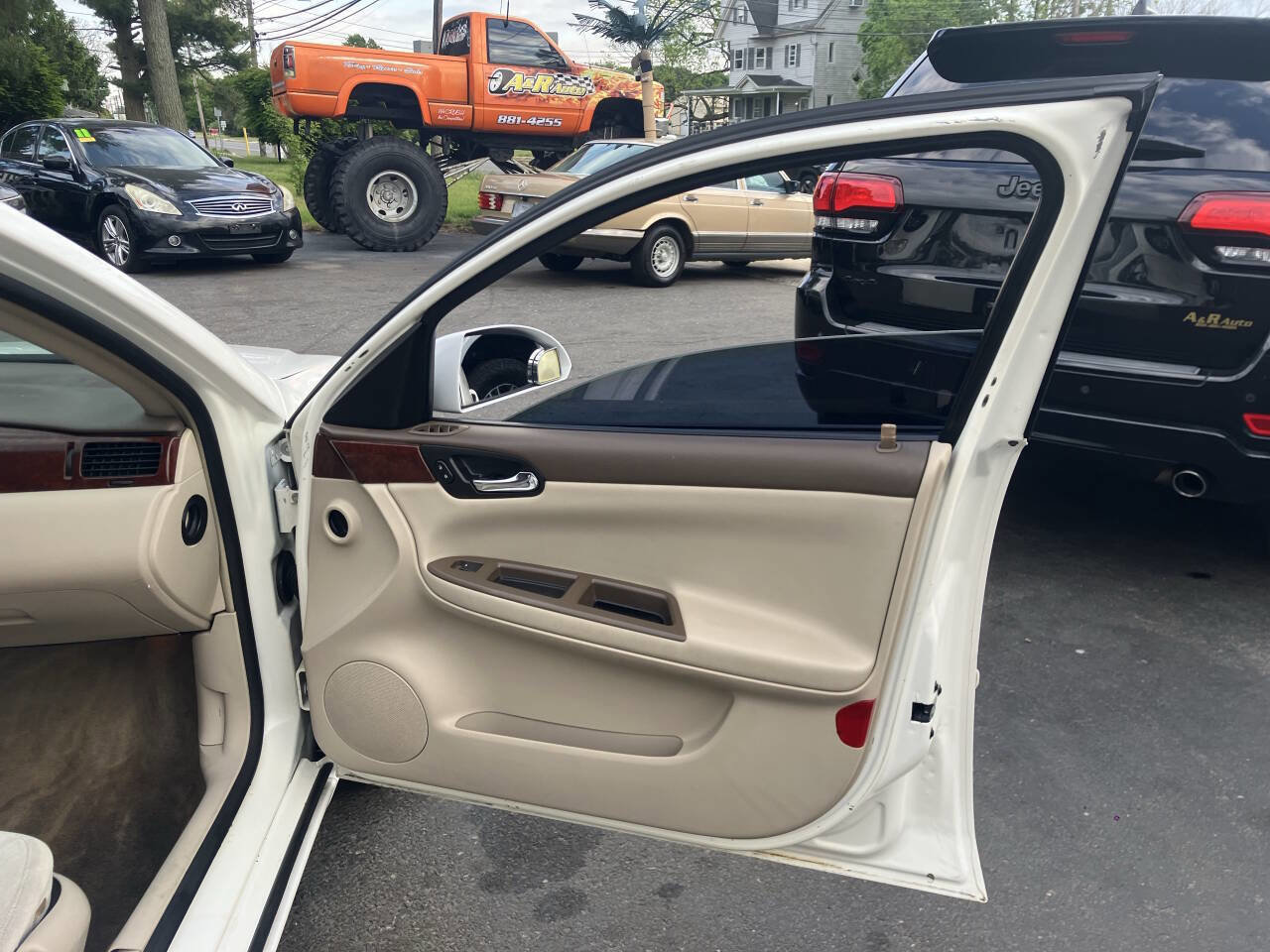 Used 2007 Chevrolet Impala LT FWD image 19