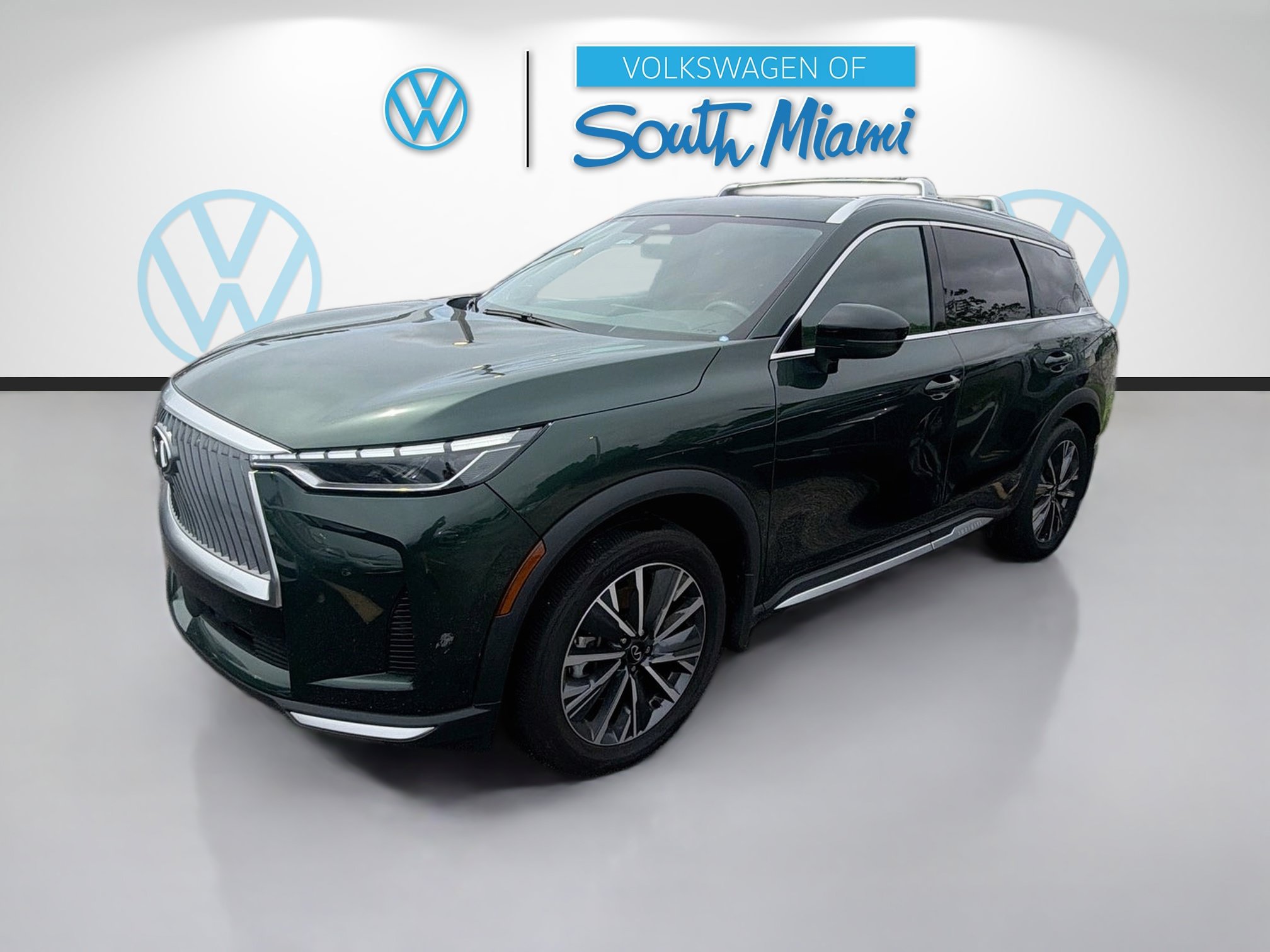 Used 2026 INFINITI QX60 Luxe w/ Family Package FWD image 2