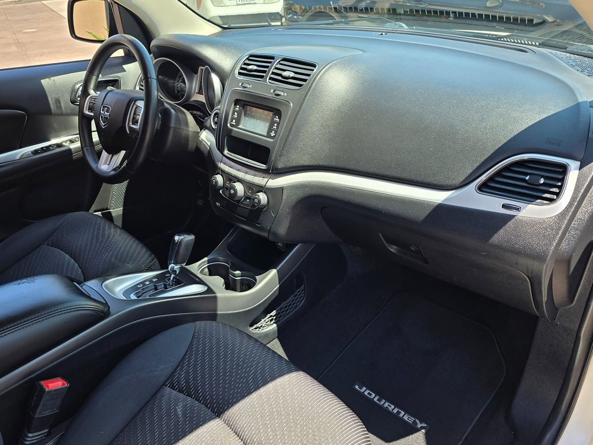 Used 2016 Dodge Journey Crossroad FWD image 14