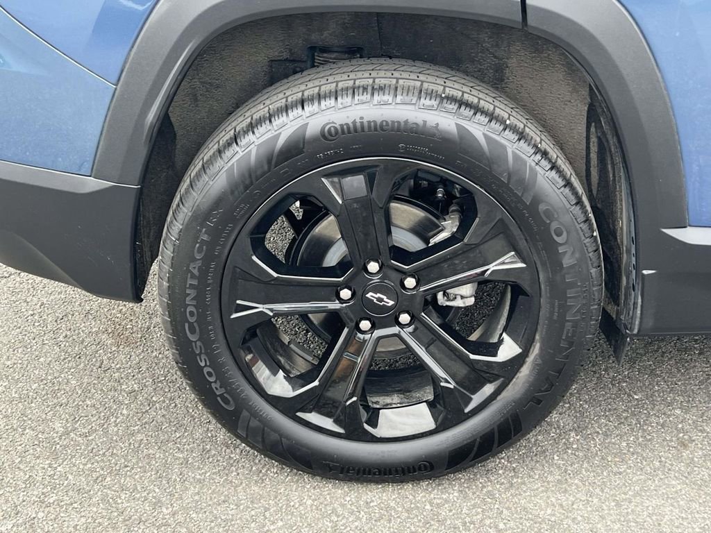 Used 2025 Chevrolet Equinox LT w/ Midnight Edition image 8