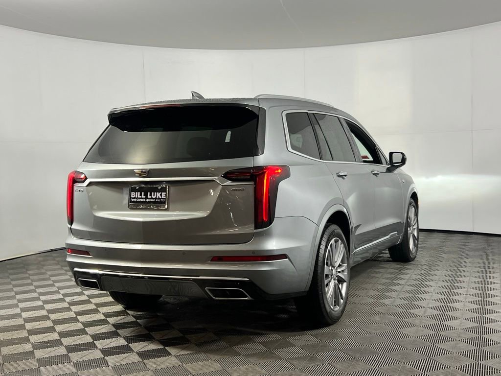Used 2025 Cadillac XT6 Premium Luxury image 6