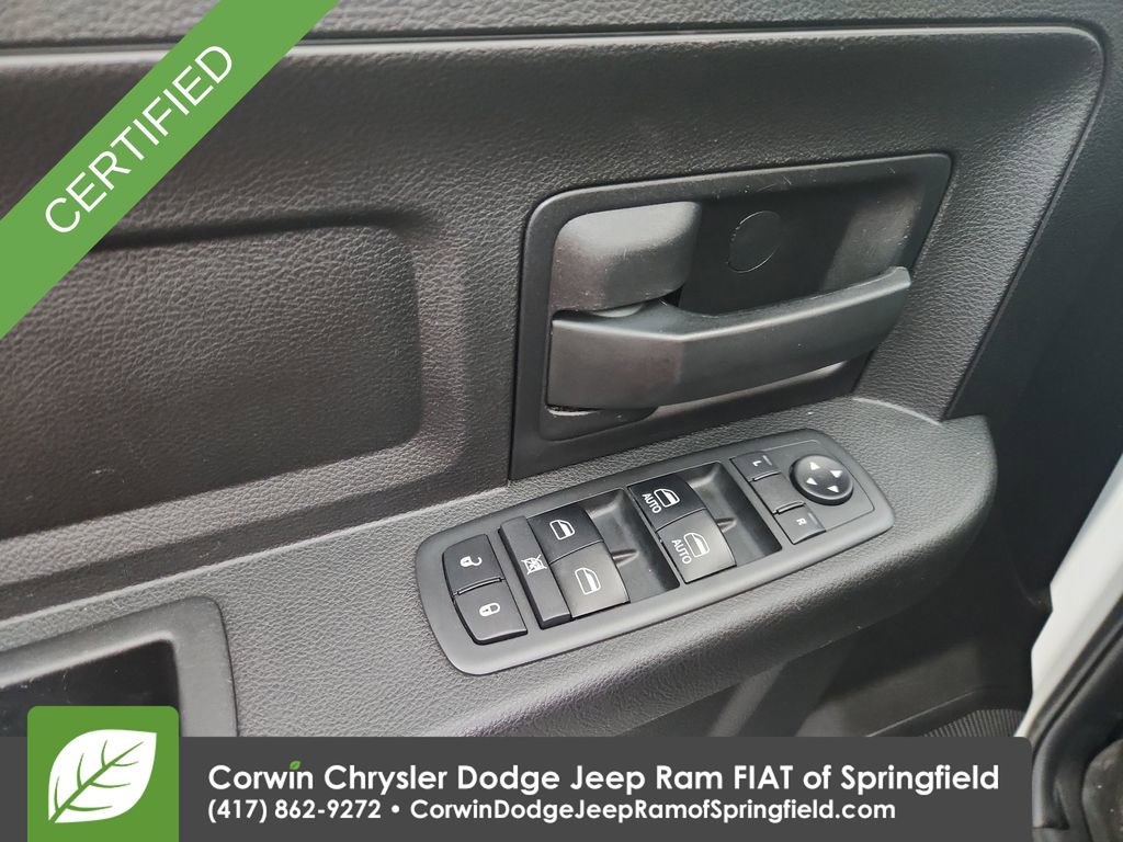 Used 2018 RAM 3500 Tradesman w/ Chrome Appearance Group RWD image 12