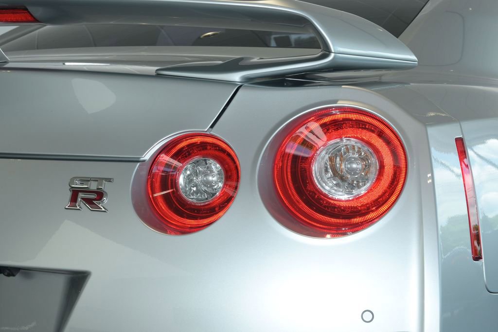 Used 2023 Nissan GT-R Premium w/ Floor Mat Package AWD/4WD image 11