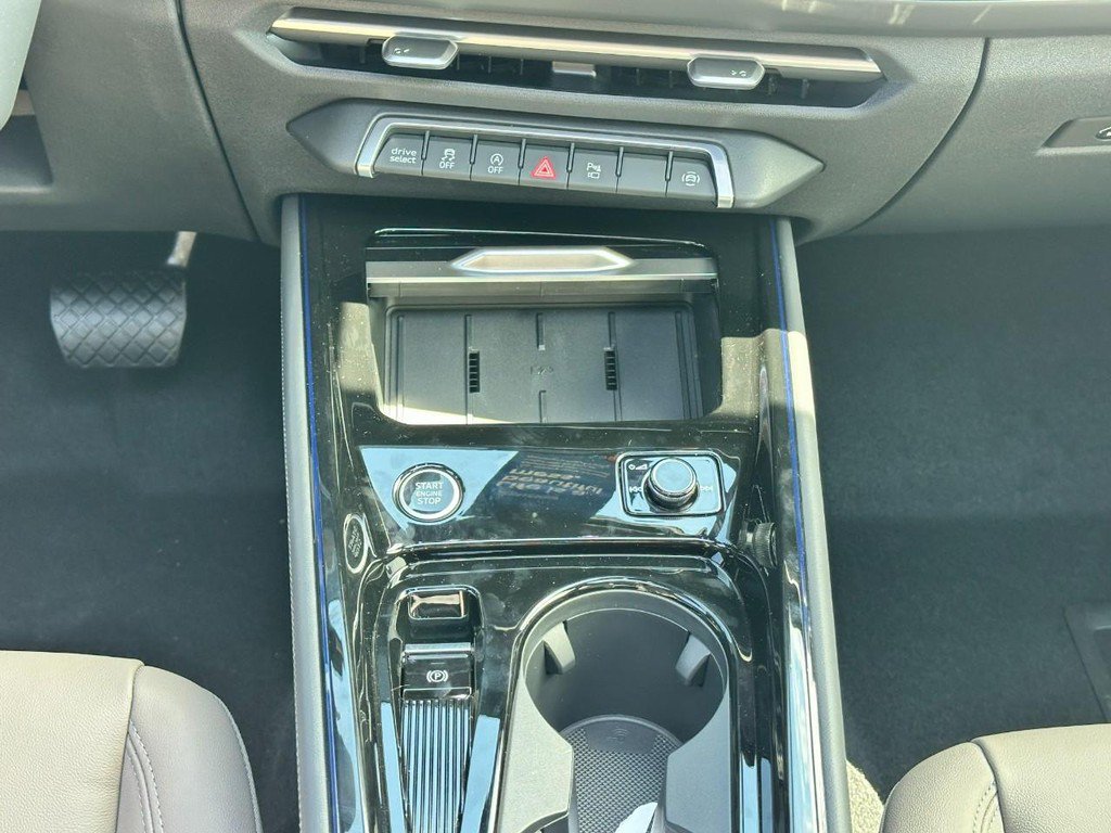 New 2026 Audi Q3 quattro 2.0T AWD/4WD image 11
