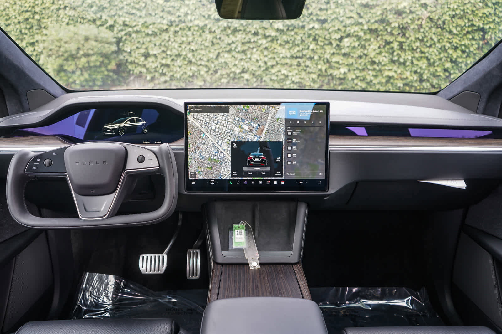 Used 2023 Tesla Model X image 13