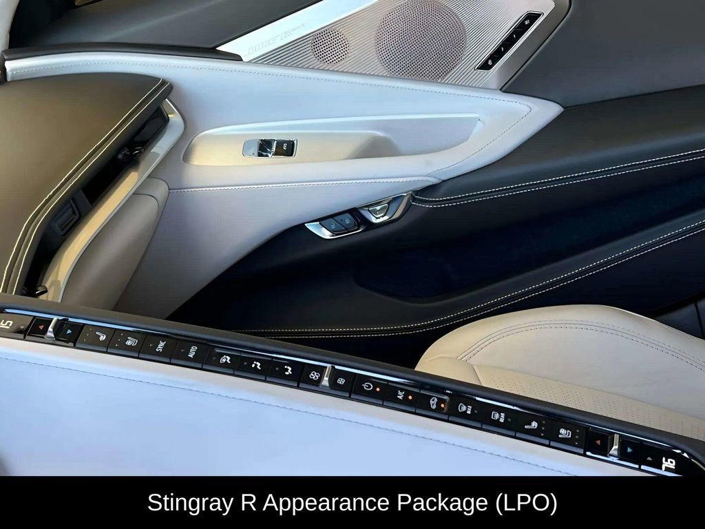 Used 2023 Chevrolet Corvette Stingray Premium Conv w/ Z51 Performance Package image 8