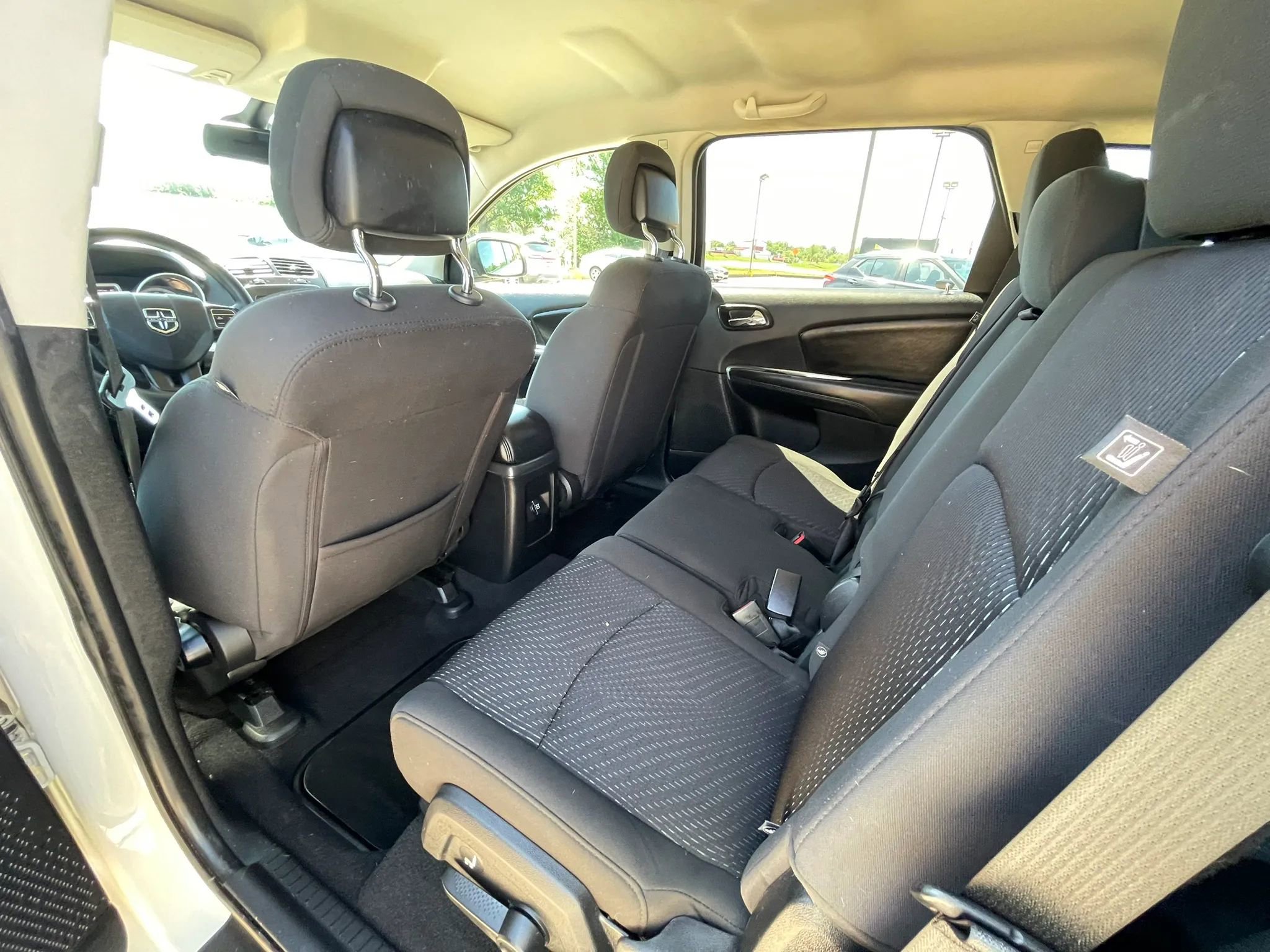 Used 2018 Dodge Journey SE w/ Blacktop Package FWD image 18