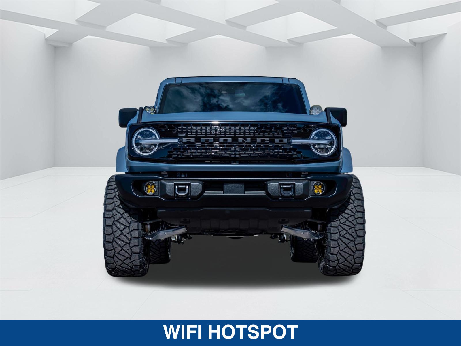 Used 2025 Ford Bronco Badlands AWD/4WD image 9