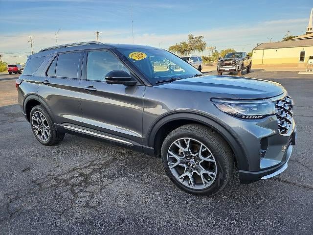 Used 2025 Ford Explorer Platinum w/ Ultimate Package AWD/4WD image 10